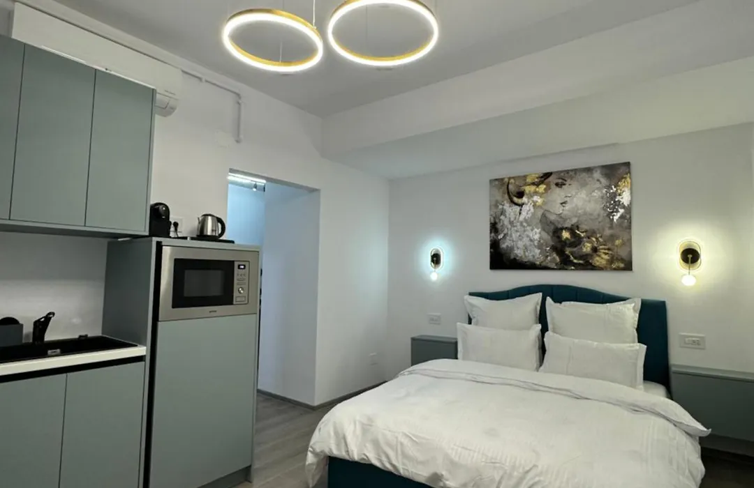 Central Suite-1