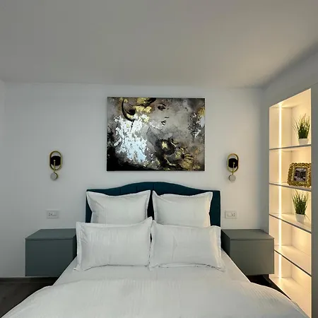 Central Suite-3